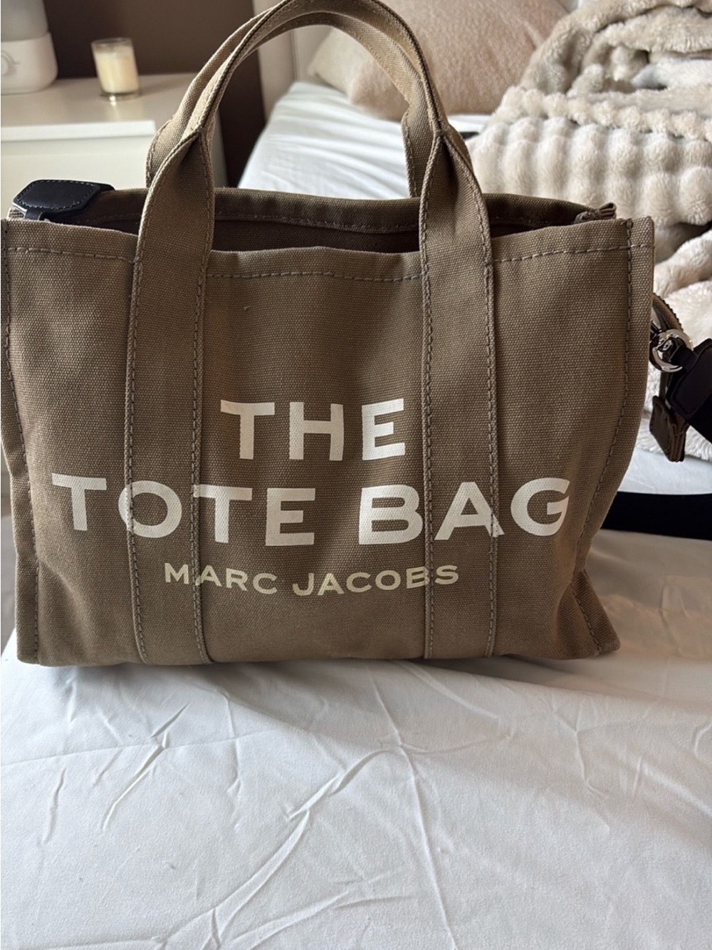 Marc Jacobs The Tote Bag -